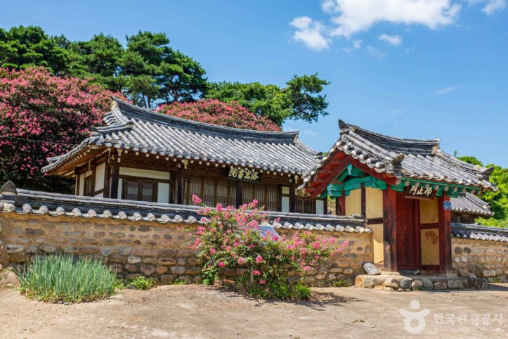 낙암서원 여행 추천 - 메고지고