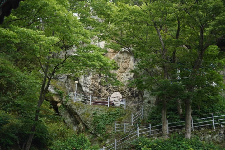 골굴사(경주) 여행 추천 - 메고지고