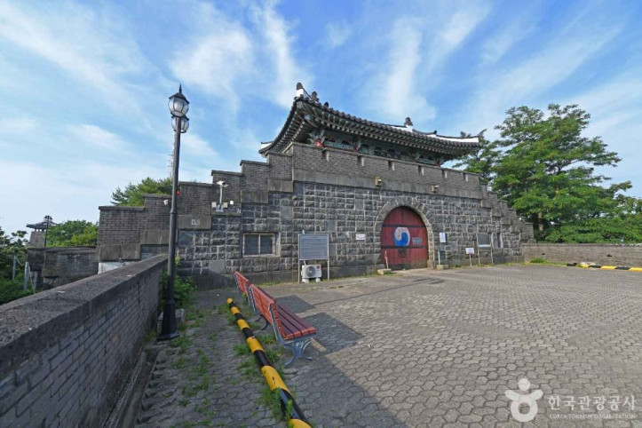 흑성산성 여행 추천 - 메고지고