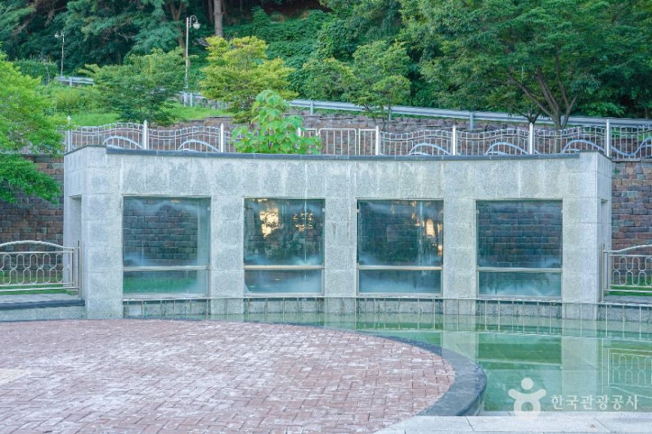 반룡산공원 여행 추천 - 메고지고