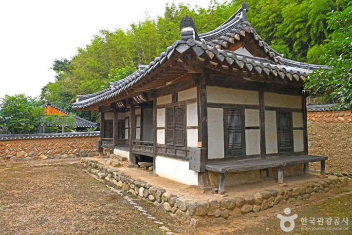 영동 영모재 여행 추천 - 메고지고