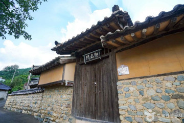 충익사 의병탑 여행 추천 - 메고지고