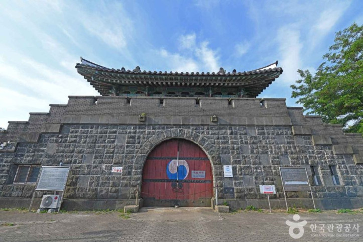 흑성산성 여행 추천 - 메고지고