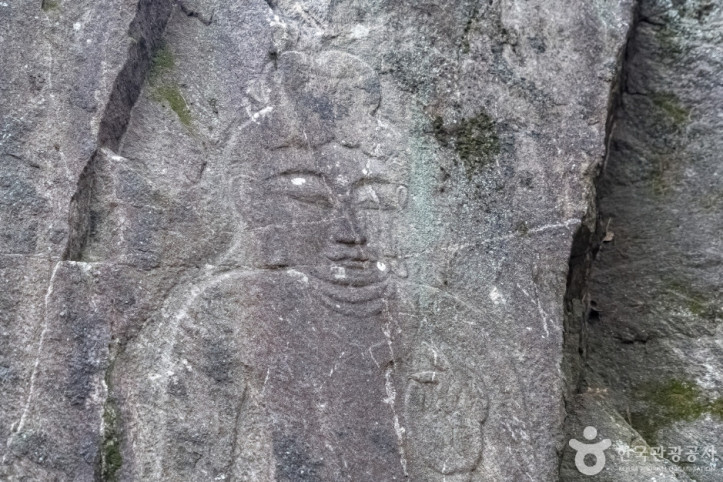 문수산마애보살상 여행 추천 - 메고지고