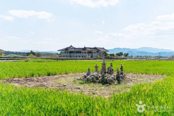 경주 헌덕왕릉 여행 추천 - 메고지고