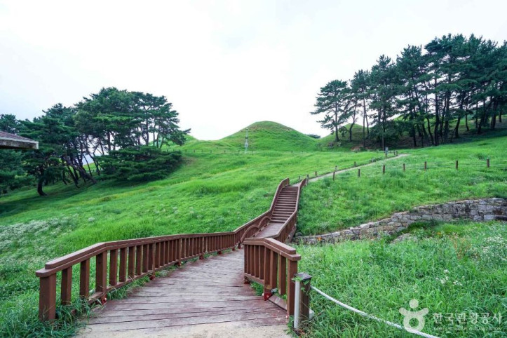 양산 북정리 고분군 여행 추천 - 메고지고