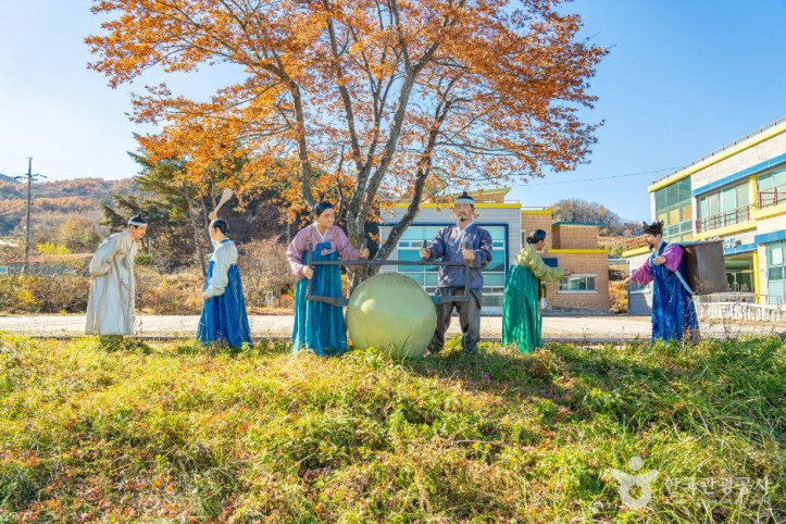 남원 흥부마을 여행 추천 - 메고지고