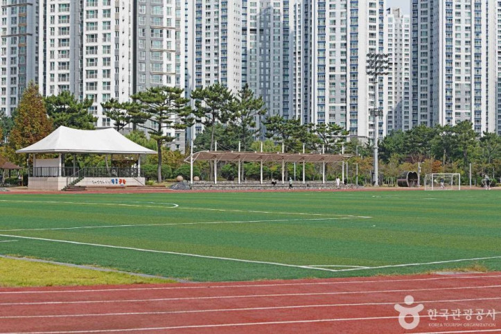 하늘체육공원 여행 추천 - 메고지고