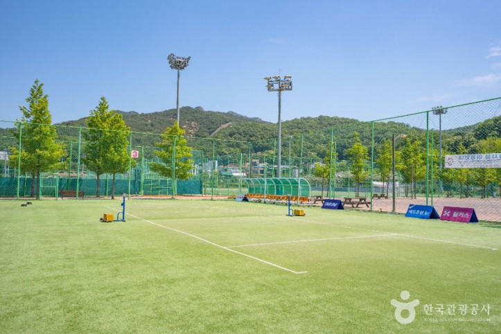 비산체육공원 여행 추천 - 메고지고