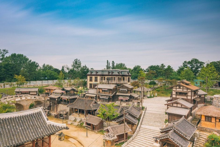 논산 선샤인스튜디오 여행 추천 - 메고지고