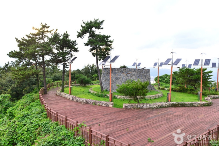 묘도 봉화산 전망공원 여행 추천 - 메고지고