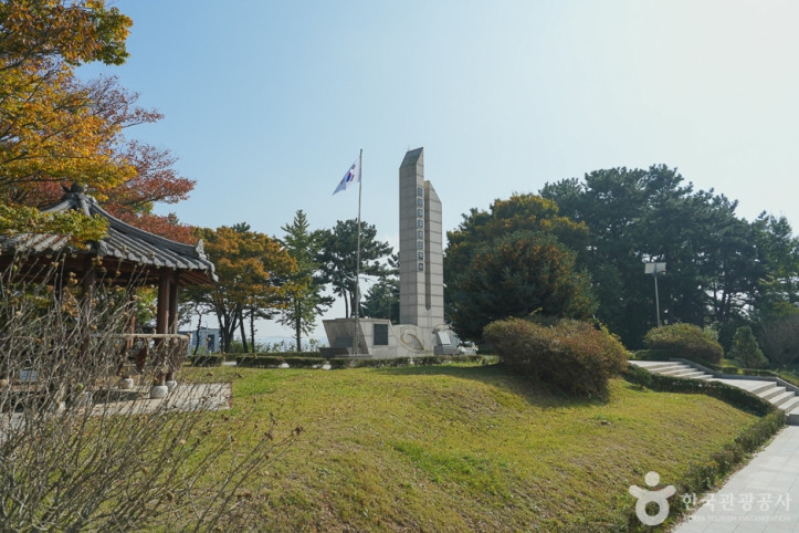 해군영흥도 전적비 여행 추천 - 메고지고