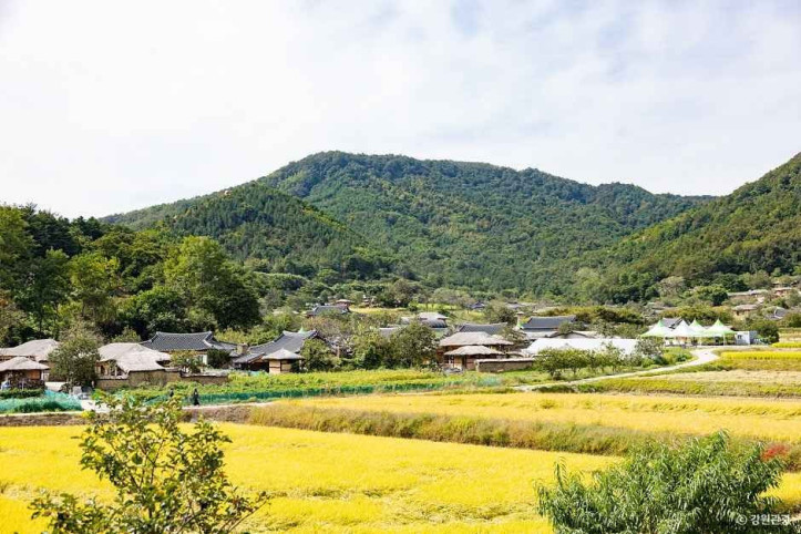 고성 왕곡마을 여행 추천 - 메고지고
