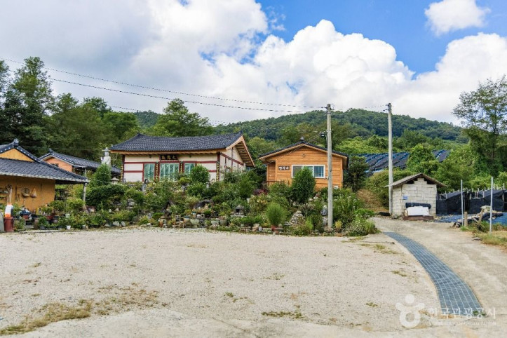 금산 바리실마을 여행 추천 - 메고지고