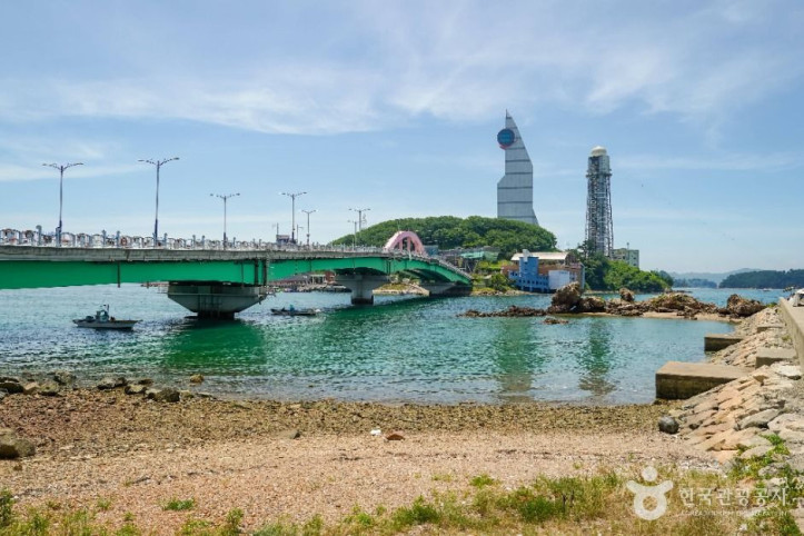 진해해양공원 여행 추천 - 메고지고