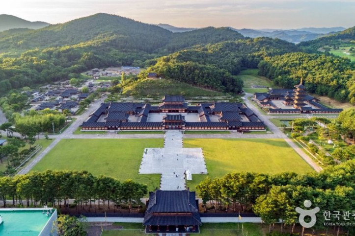 백제문화단지 여행 추천 - 메고지고