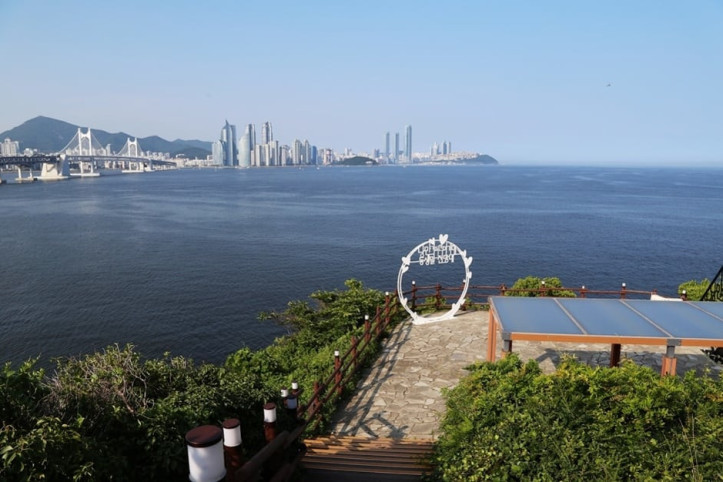 이기대공원 동생말전망대 여행 추천 - 메고지고
