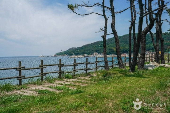 흥환간이해수욕장 여행 추천 - 메고지고
