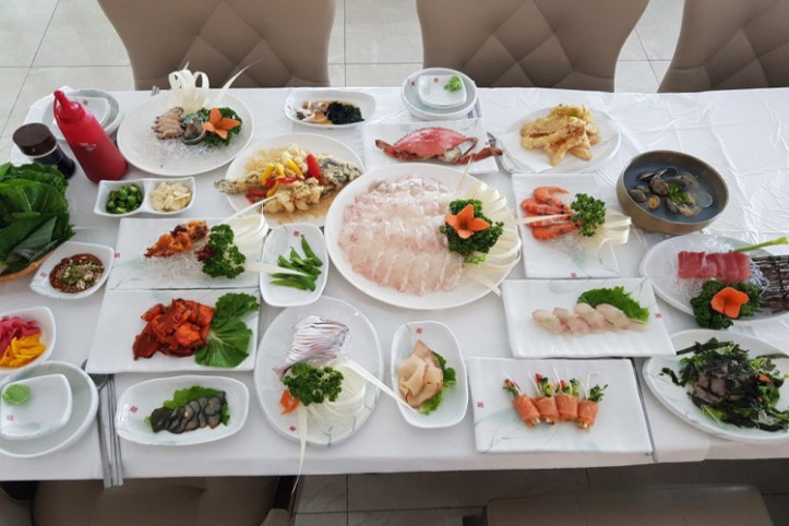궁항리조트 여행 추천 - 메고지고