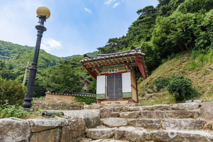 성혈사(영주) 여행 추천 - 메고지고
