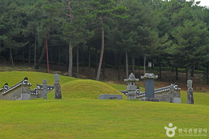 월성위김한신묘 여행 추천 - 메고지고