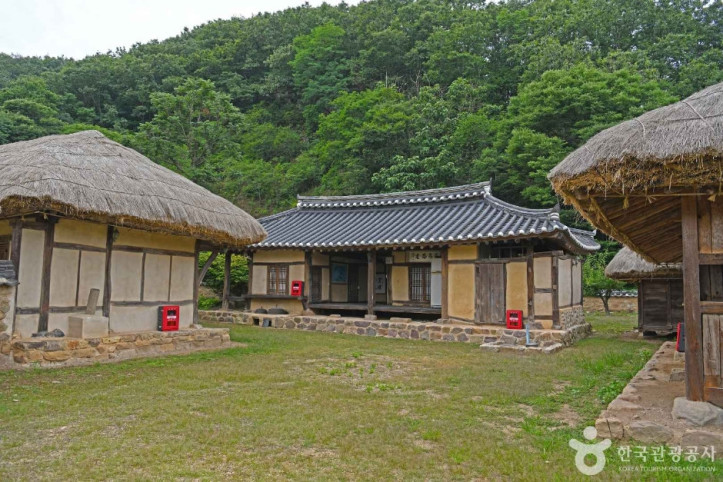 영동 성장환 고택 여행 추천 - 메고지고