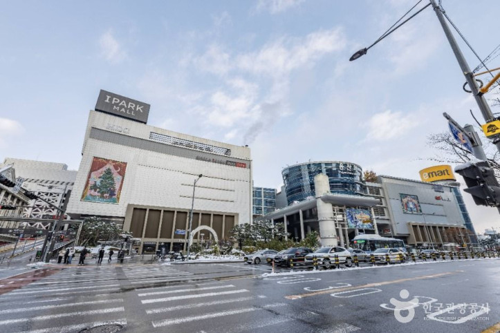 용산역광장 여행 추천 - 메고지고