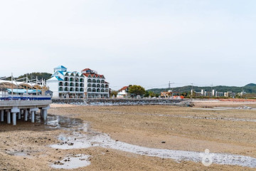 왜목항 여행 추천 - 메고지고