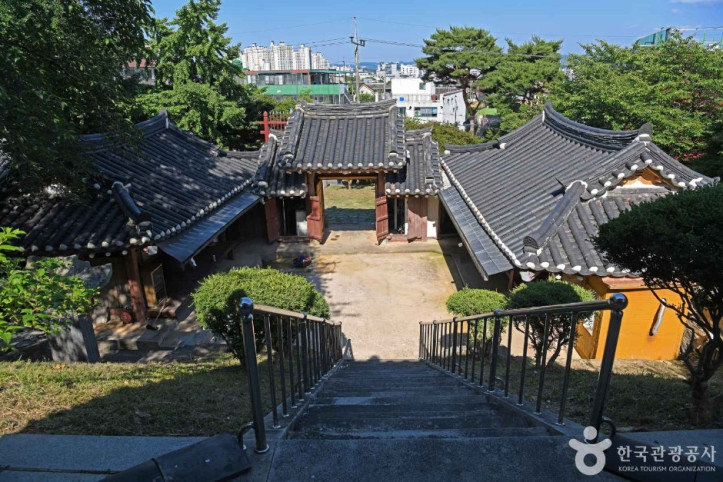 성암서원 여행 추천 - 메고지고
