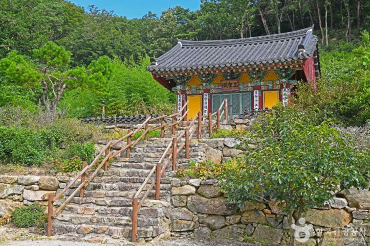 연흥사 여행 추천 - 메고지고