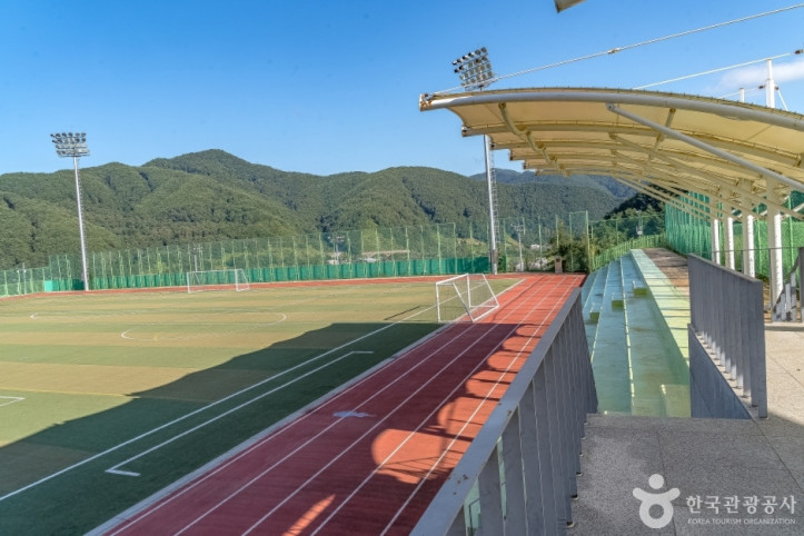 남면생활체육공원 여행 추천 - 메고지고