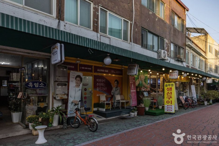 서문풍물야시장&서문시장삼겹살거리 여행 추천 - 메고지고