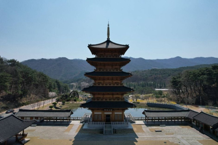 사명대사공원 여행 추천 - 메고지고