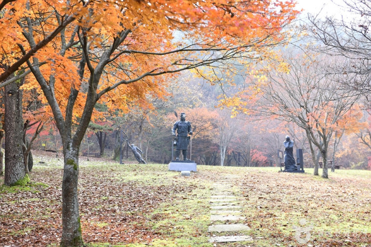 갑오동학혁명 100주년 기념탑 여행 추천 - 메고지고