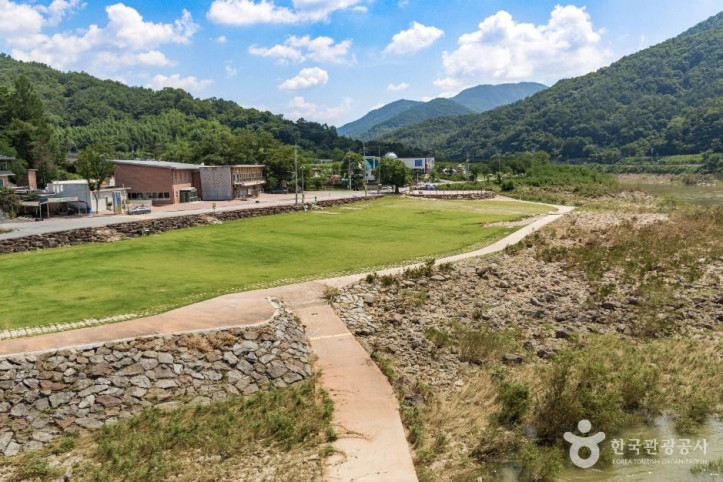 섬진강변 유원지 여행 추천 - 메고지고