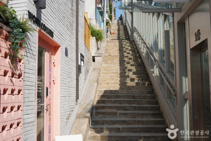 후암동108계단 여행 추천 - 메고지고