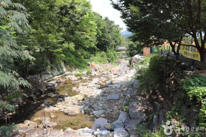 강당골 산촌체험관 여행 추천 - 메고지고