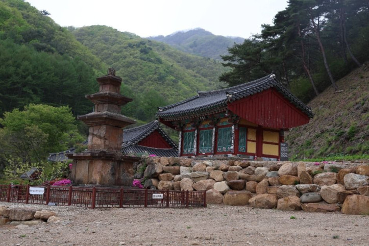 덕산사(산청) 여행 추천 - 메고지고