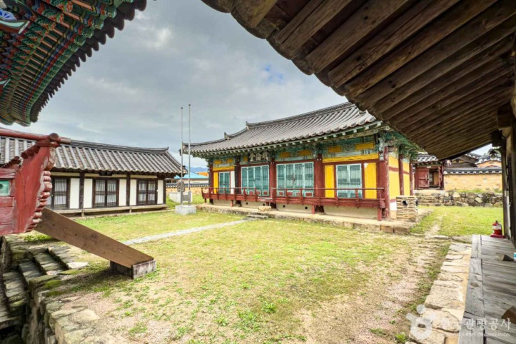 청하향교 여행 추천 - 메고지고