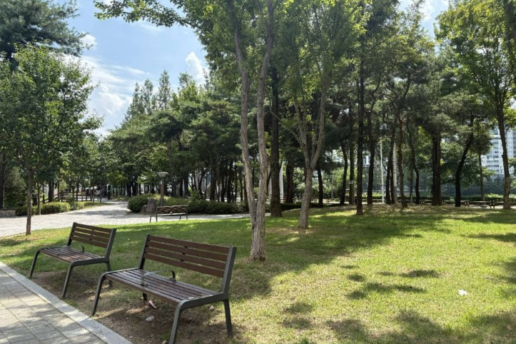 장암발곡근린공원 여행 추천 - 메고지고