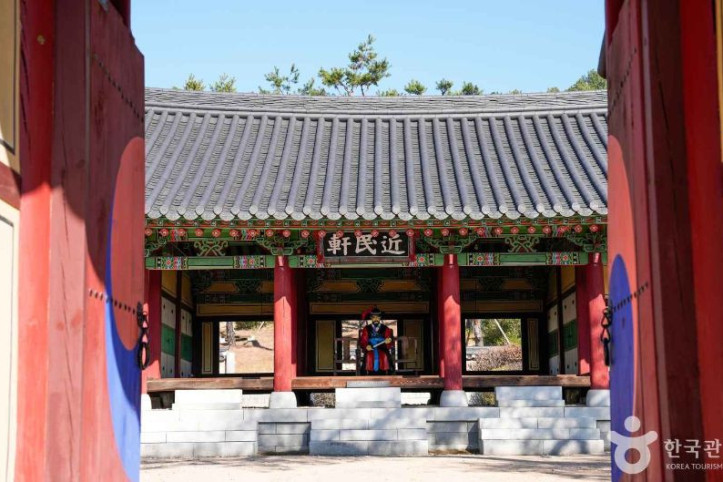 밀양관아 (밀양관아지) 여행 추천 - 메고지고