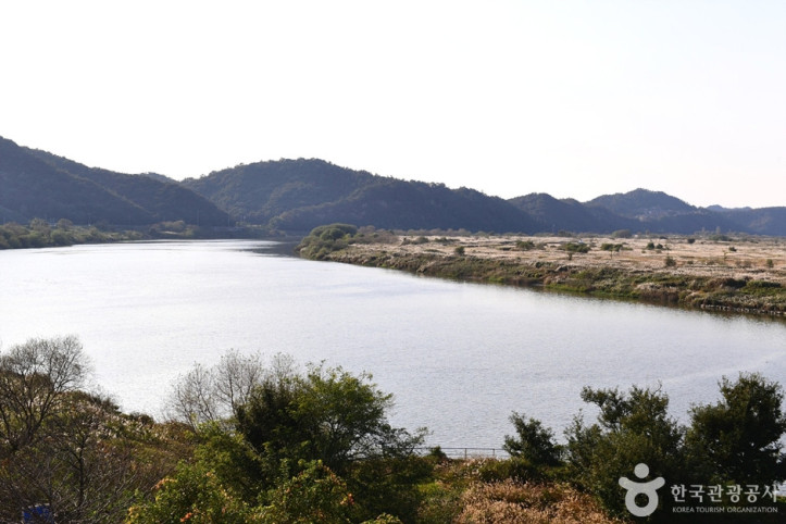 죽산수변공원 여행 추천 - 메고지고
