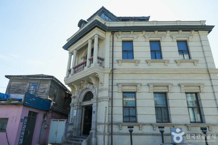 (구)인천일본제58은행지점 여행 추천 - 메고지고