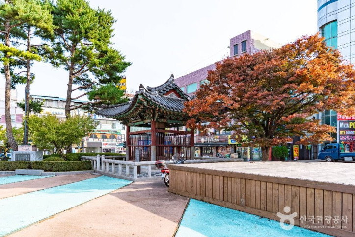 이충무공사적비 여행 추천 - 메고지고