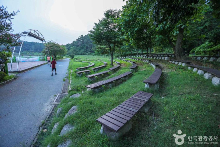 풍암호수 여행 추천 - 메고지고