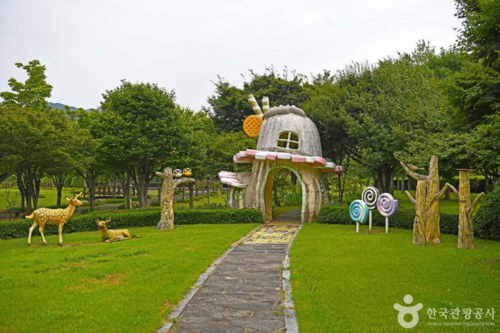 내장산 단풍생태공원 여행 추천 - 메고지고