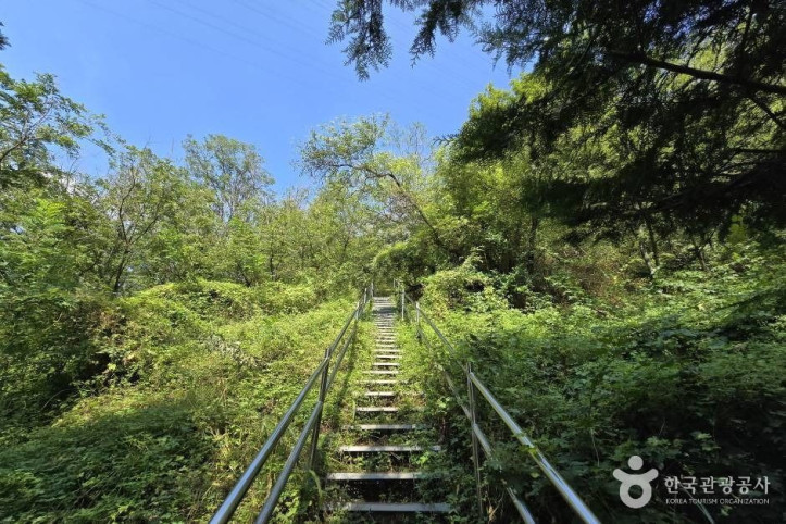 창원 진례산성 여행 추천 - 메고지고