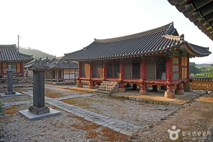 흥덕향교 여행 추천 - 메고지고