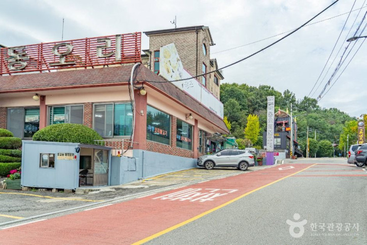 까치울음식테마마을 여행 추천 - 메고지고