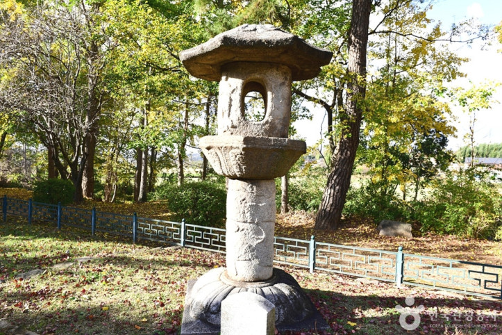 군산 발산리 석등 여행 추천 - 메고지고